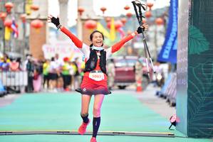 BIB: 5063, 100
                            <button type="button" onclick="openModal(21799546)" class="btn btn-primary btn-sm float-right btn-popup" data-toggle="modal" data-target=".modal-high-quality">
                        <i class="fas fa-shopping-cart"></i> Add to Cart
                    </button>
                                            <button type="button" onclick="isThisMe(21799546, true)" class="btn btn-success btn-sm float-right btn-popup btn-isme hidden" data-toggle="tooltip" data-placement="bottom" title="นี่คือรูปของคุณใช่ไหม คลิกที่นี่เพื่อเอาเข้าอัลบั้ม">
                        <i class="fas fa-plus"></i> Add to album
                    </button>
                    <button type="button" onclick="isThisMe(21799546, false)" class="btn btn-warning btn-sm float-right btn-popup btn-isnotme hidden">
                        <i class="fas fa-ban"></i> Remove from album
                    </button>